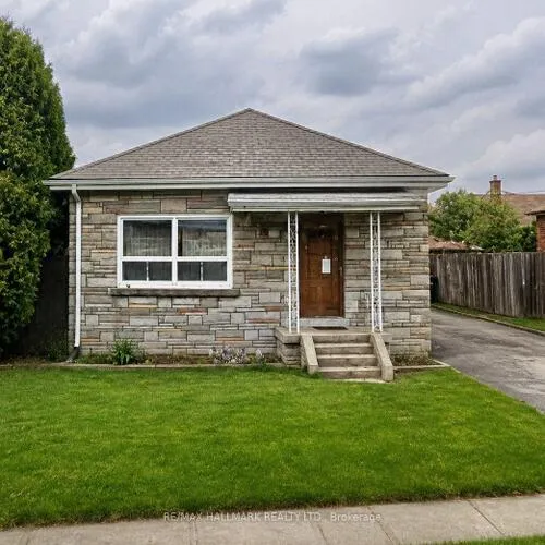 Premium freehold home for sale: 4, Bergen, Dorset Park, Toronto
