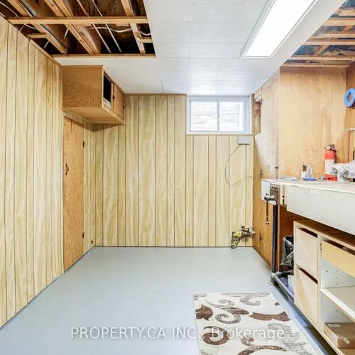 Premium freehold home for sale: 11, Barnsley, Wexford-Maryvale, Toronto