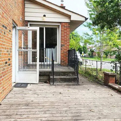 Premium freehold home for sale: 2, Arkona, Tam O'Shanter-Sullivan, Toronto
