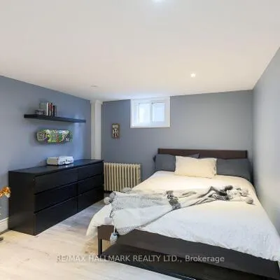 110,&nbsp;Lakeside, Birchcliffe-Cliffside, Toronto
