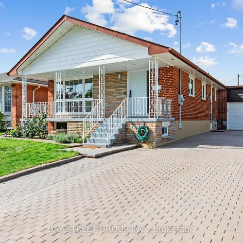 Premium freehold home for sale: 8, Amethyst, Tam O'Shanter-Sullivan, Toronto