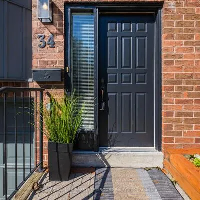 34,&nbsp;Woodrow, East End-Danforth, Toronto