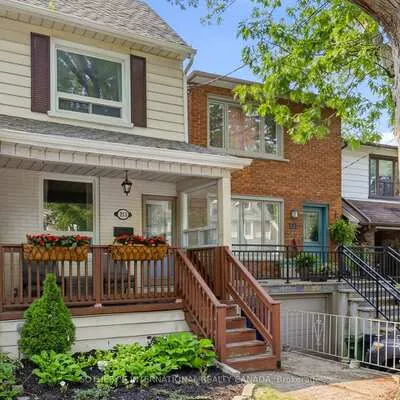 213,&nbsp;Oakcrest, East End-Danforth, Toronto