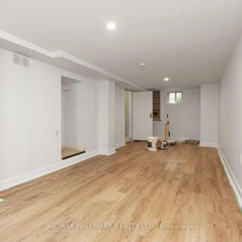 Premium freehold home for sale: 31, Thora, Oakridge, Toronto