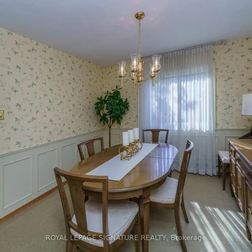 Premium freehold home for sale: 19, Castle Hill, L'Amoreaux, Toronto