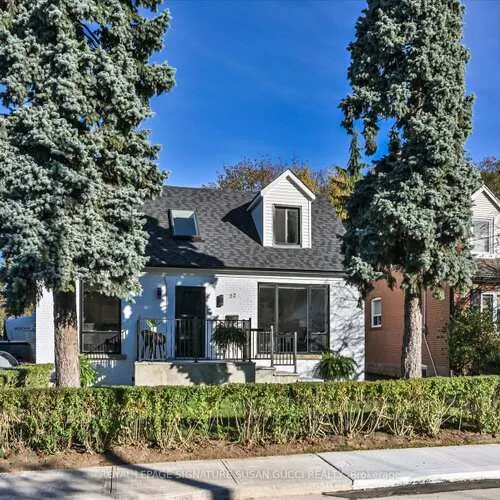 Premium freehold home for sale: 22, Holland, O'Connor-Parkview, Toronto