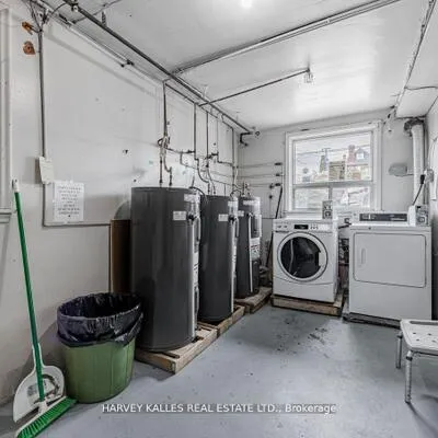 6,&nbsp;Carrington, Caledonia-Fairbank, Toronto