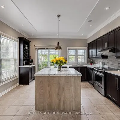 964A,&nbsp;The Queensway, Stonegate-Queensway, Toronto