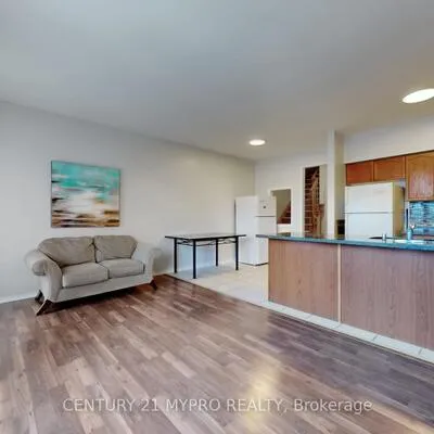 643,&nbsp;Sentinel, York University Heights, Toronto