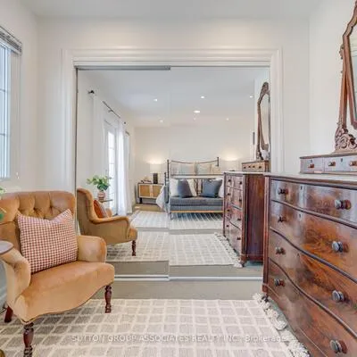 80, Elma, Mimico, Toronto