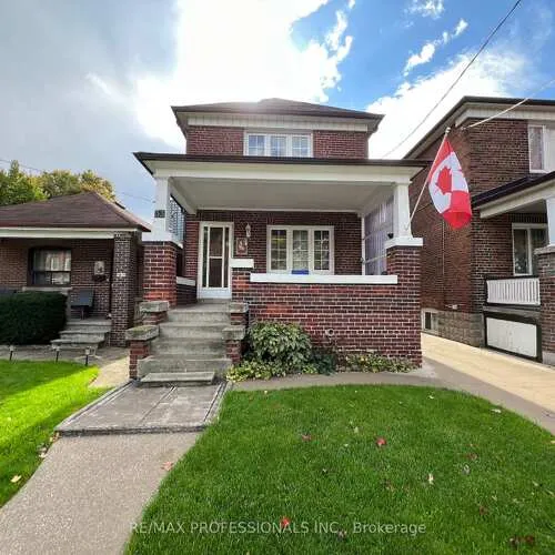 Premium freehold home for sale: 33, Chandos, Dovercourt-Wallace Emerson-Junction, Toronto