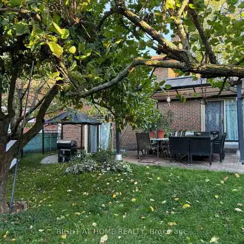 Premium freehold home for sale: 258, La Rose, Willowridge-Martingrove-Richview, Toronto