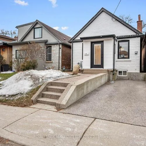 Premium freehold home for sale: 74, Chryessa, Rockcliffe-Smythe, Toronto