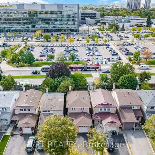 Premium freehold home for sale: 27, Woodsview, West Humber-Clairville, Toronto