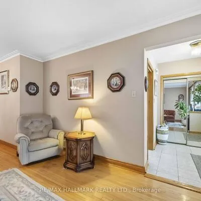 47,&nbsp;Paulvale, York University Heights, Toronto