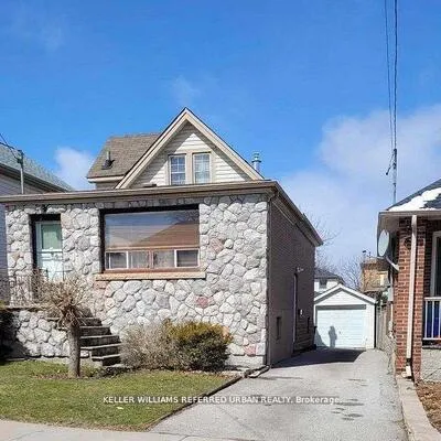 8,&nbsp;Tilden, Humber Heights, Toronto