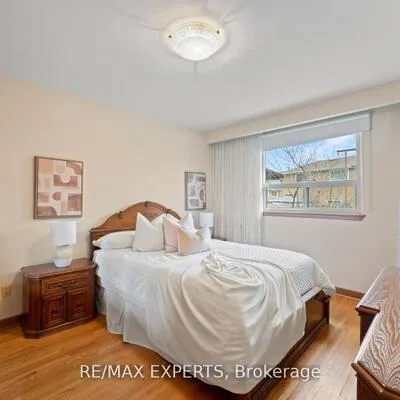 126,&nbsp;Ardwick, Humbermede, Toronto