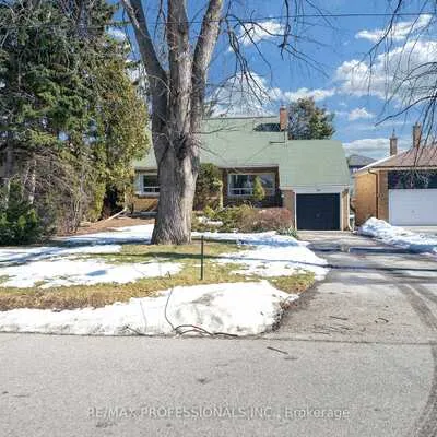 29,&nbsp;Tremont, Islington-City Centre West, Toronto