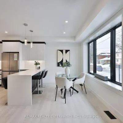 172,&nbsp;Royal York, Mimico, Toronto
