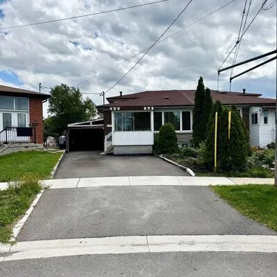 25, Bimini, Black Creek, Toronto