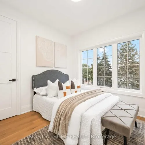 Premium freehold home for sale: 34A, Morningside, High Park-Swansea, Toronto