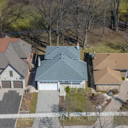 Premium freehold home for sale: 28, Braywin, Kingsview Village-The Westway, Toronto