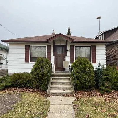 61,&nbsp;Fairfield, Long Branch, Toronto