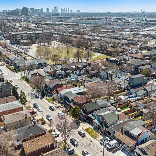 Premium freehold home for sale: 174, Rosethorn, Weston-Pellam Park, Toronto