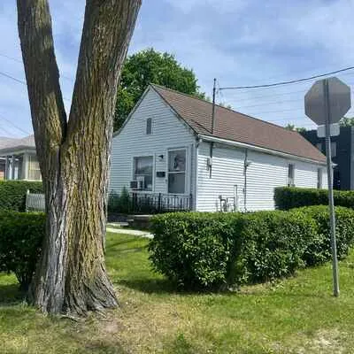 1171,&nbsp;Roselawn, Briar Hill-Belgravia, Toronto