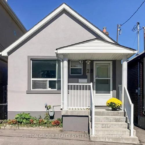 Premium freehold home for sale: 128, Northland, Rockcliffe-Smythe, Toronto