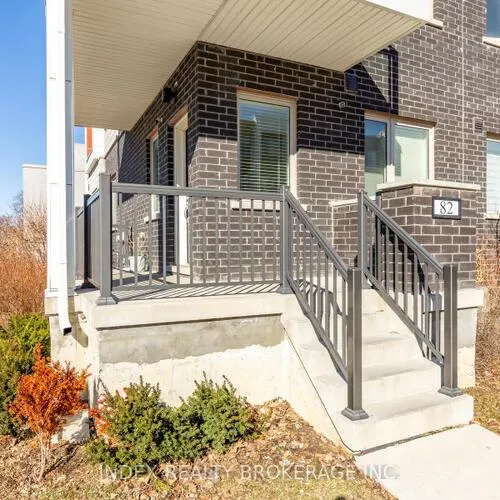 Premium freehold home for sale: 82, William Duncan, Downsview-Roding-CFB, Toronto