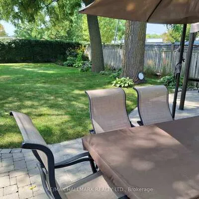 76,&nbsp;Ashbourne, Islington-City Centre West, Toronto