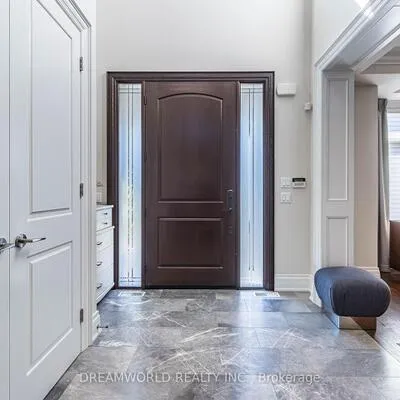 416,&nbsp;Rustic, Rustic, Toronto