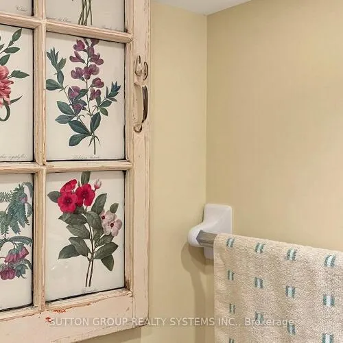 Premium freehold home for sale: 2138, Eglinton, Briar Hill-Belgravia, Toronto