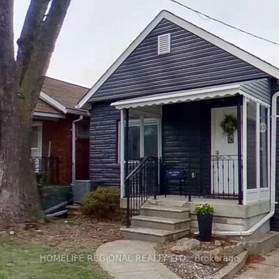 22,&nbsp;Criscoe, Rockcliffe-Smythe, Toronto