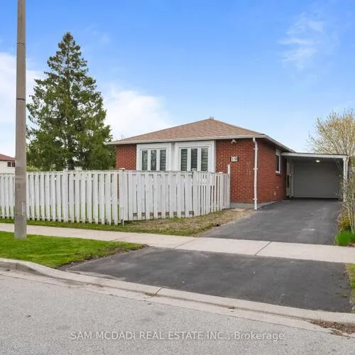 Premium freehold home for sale: 19, Shalom, West Humber-Clairville, Toronto