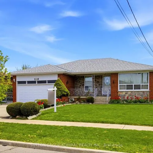 Premium freehold home for sale: 234, Derrydown, York University Heights, Toronto