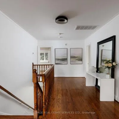 35,&nbsp;Bywood, Princess-Rosethorn, Toronto