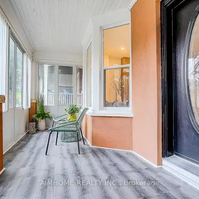 107,&nbsp;Glendale, Roncesvalles, Toronto