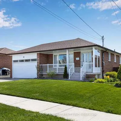 230,&nbsp;Derrydown, York University Heights, Toronto