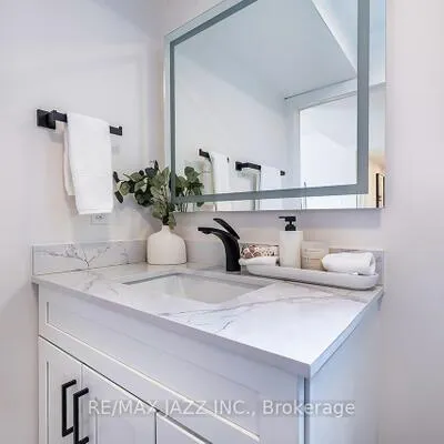 76,&nbsp;Haverson, Keelesdale-Eglinton West, Toronto