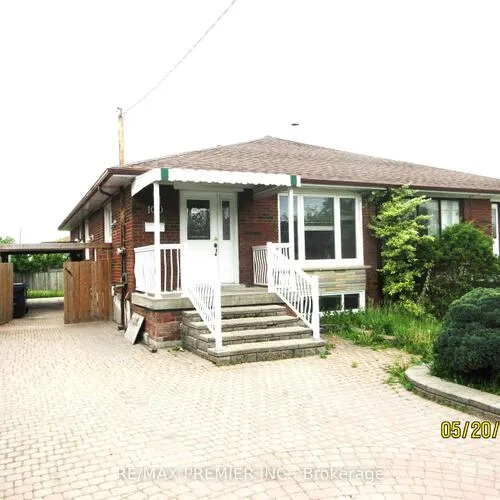 Premium freehold home for sale: 100, Snowood, Glenfield-Jane Heights, Toronto