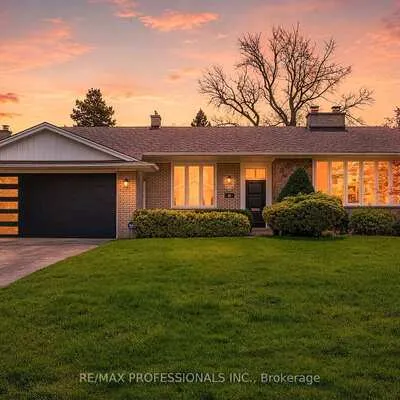 23,&nbsp;Ravensbourne, Princess-Rosethorn, Toronto