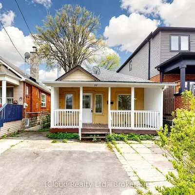 32,&nbsp;Seventeenth, New Toronto, Toronto