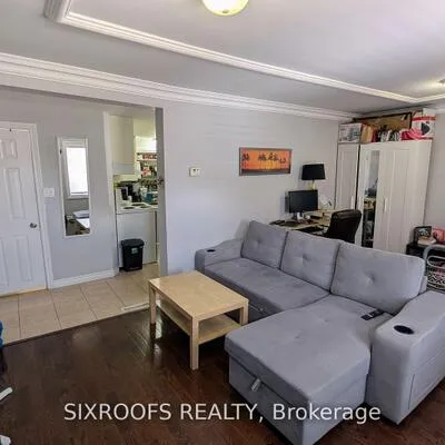50,&nbsp;Guestville, Rockcliffe-Smythe, Toronto