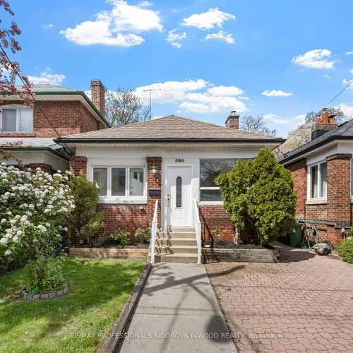 Premium freehold home for sale: 580, Willard, Runnymede-Bloor West Village, Toronto