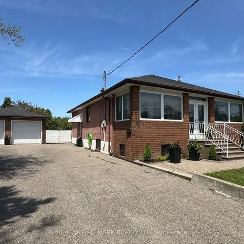 Premium freehold home for sale: 44, Kirby, Downsview-Roding-CFB, Toronto