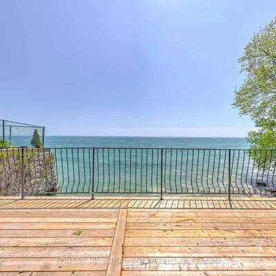 2703,&nbsp;Lake Shore, Mimico, Toronto