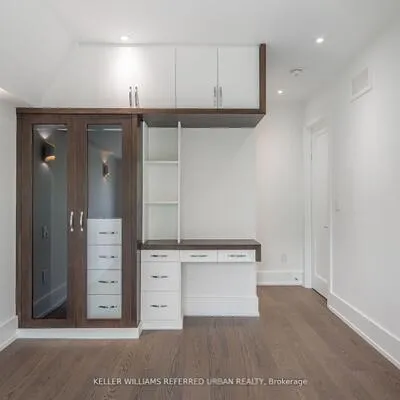 327,&nbsp;Melrose, Mimico, Toronto