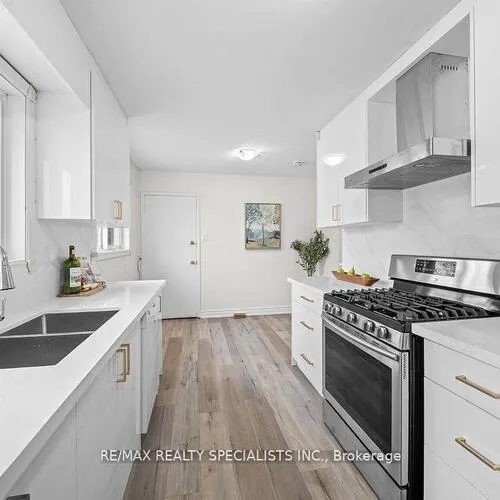Premium freehold home for sale: 66, Avening, West Humber-Clairville, Toronto